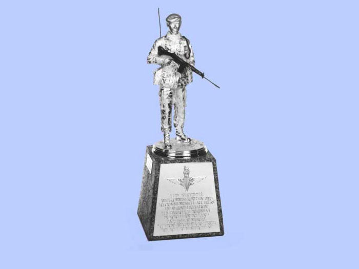 Silver Statuette of a REME Soldier in the Parachute Regiment