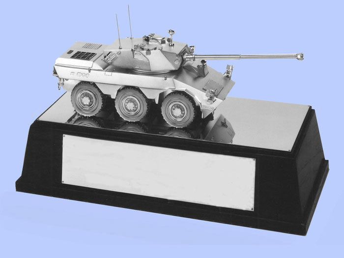 Silver Model of the Saviem Self-Propelled Gun